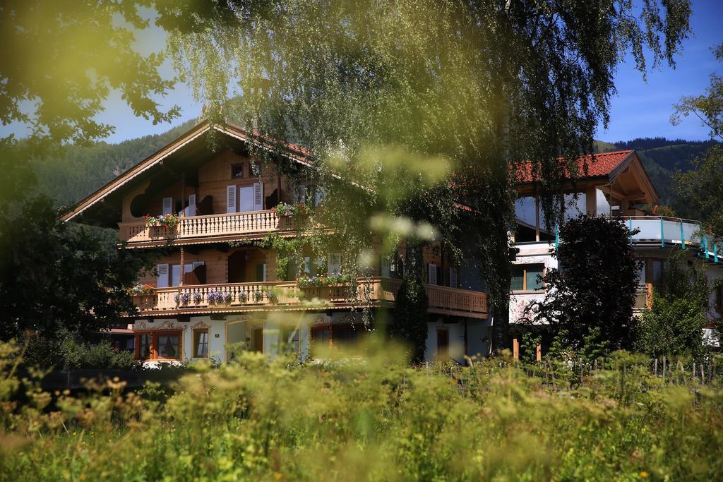 Landhaus Alpengruss Lägenhet Kössen Exteriör bild